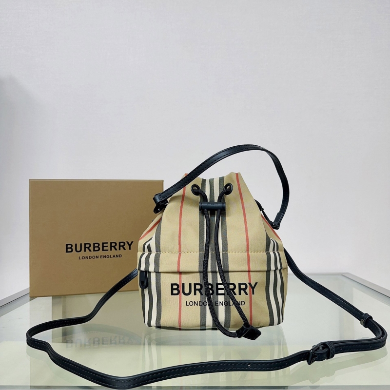 B**rry bucket bags